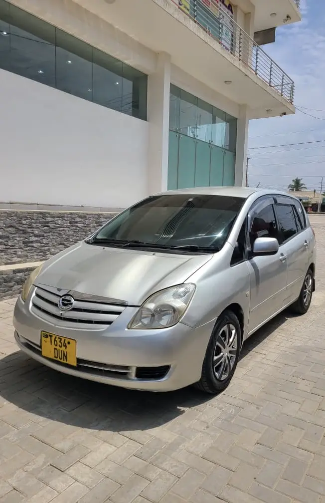 2005 Silver Toyota Spacio (1490cc, Automatic) thumbnail 4