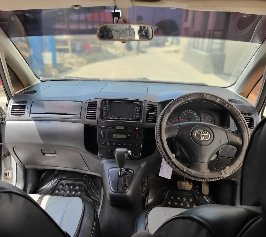 2005 Silver Toyota Spacio (1490cc, Automatic) thumbnail 7