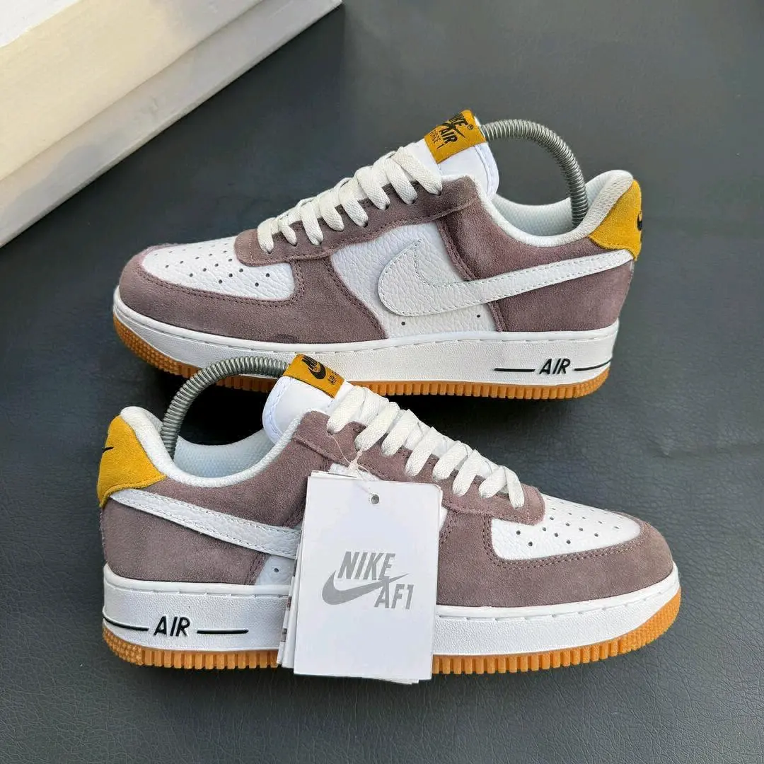 Nike Air Force 1 Low Panda thumbnail 4