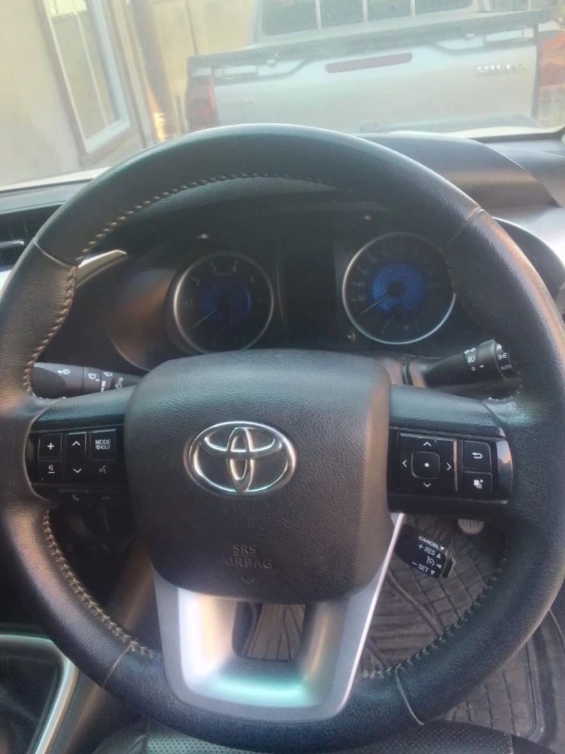 Toyota Hilux Double Cabin DVK 2016 thumbnail 2