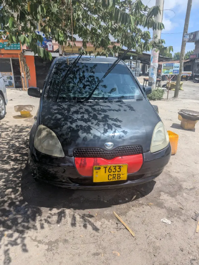 Toyota Vitz Gari la kuuzwa
