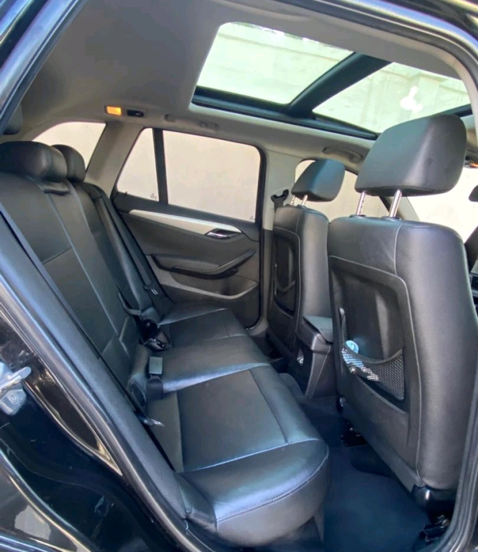 BMW X1 SUV 2010 - Full AC, Low Mileage thumbnail 4