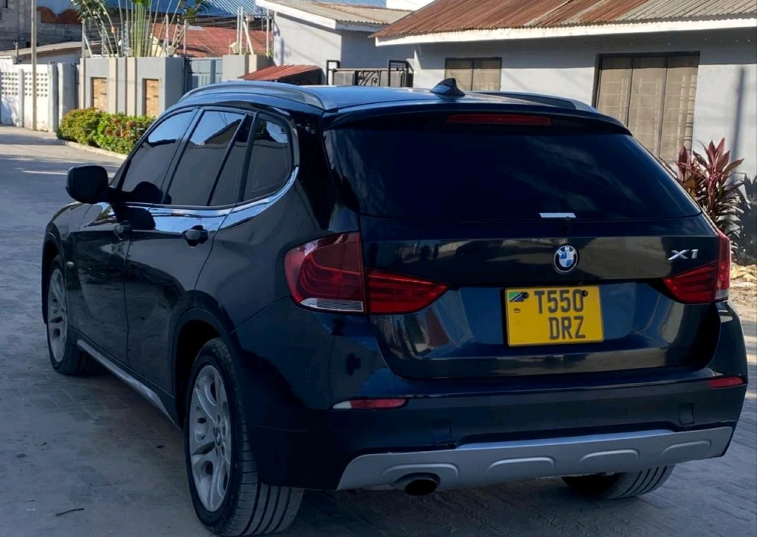 BMW X1 SUV 2010 - Full AC, Low Mileage thumbnail 8
