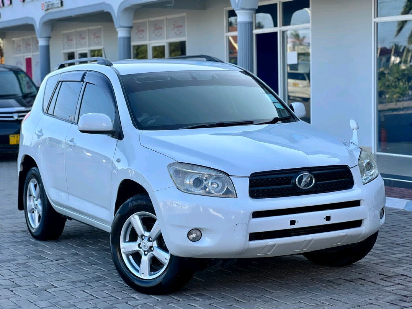 Toyota RAV4 2006 SUV thumbnail 2