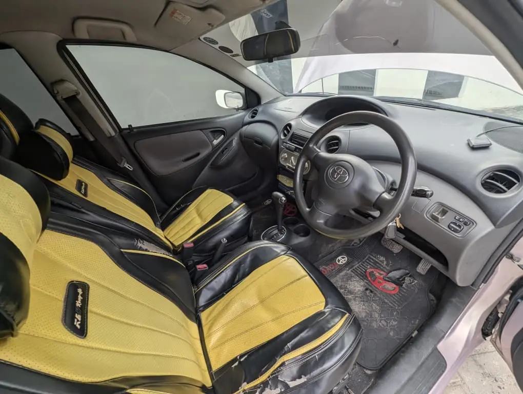 Toyota Vitz Kijicho (DNV) thumbnail 4