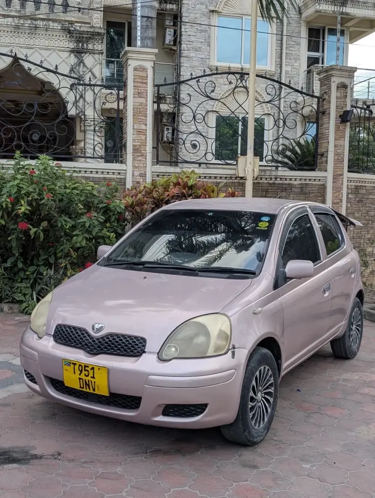 Toyota Vitz Kijicho (DNV) thumbnail 5