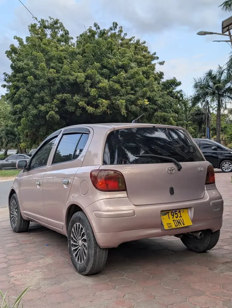 Toyota Vitz Kijicho (DNV) thumbnail 6