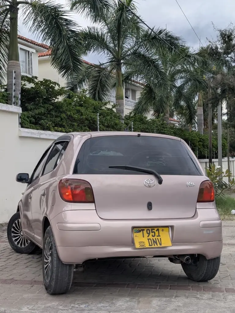 Toyota Vitz Kijicho (DNV) thumbnail 7