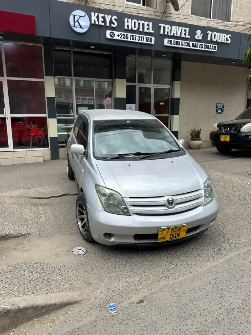 Toyota Ist 2004 DQN