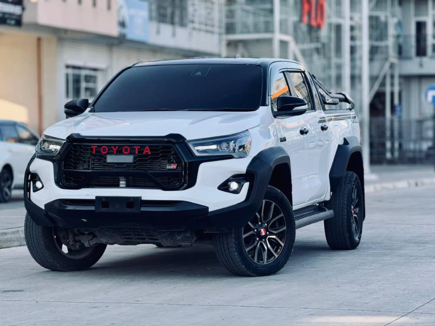 2022 Toyota Hilux Adventure 2.8L Diesel 4WD thumbnail 7