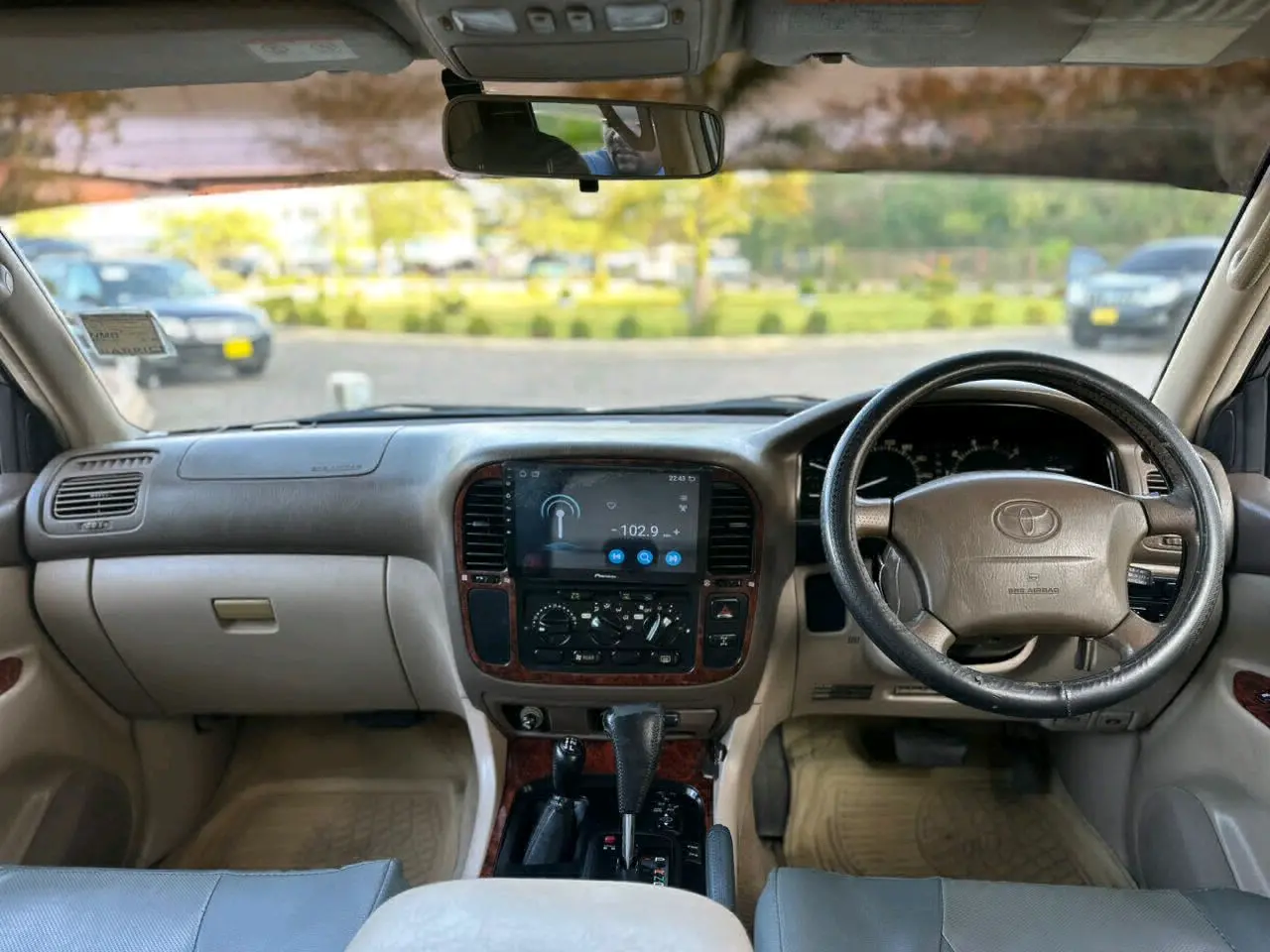 Toyota Land Cruiser 100 Series 2000 Model thumbnail 8