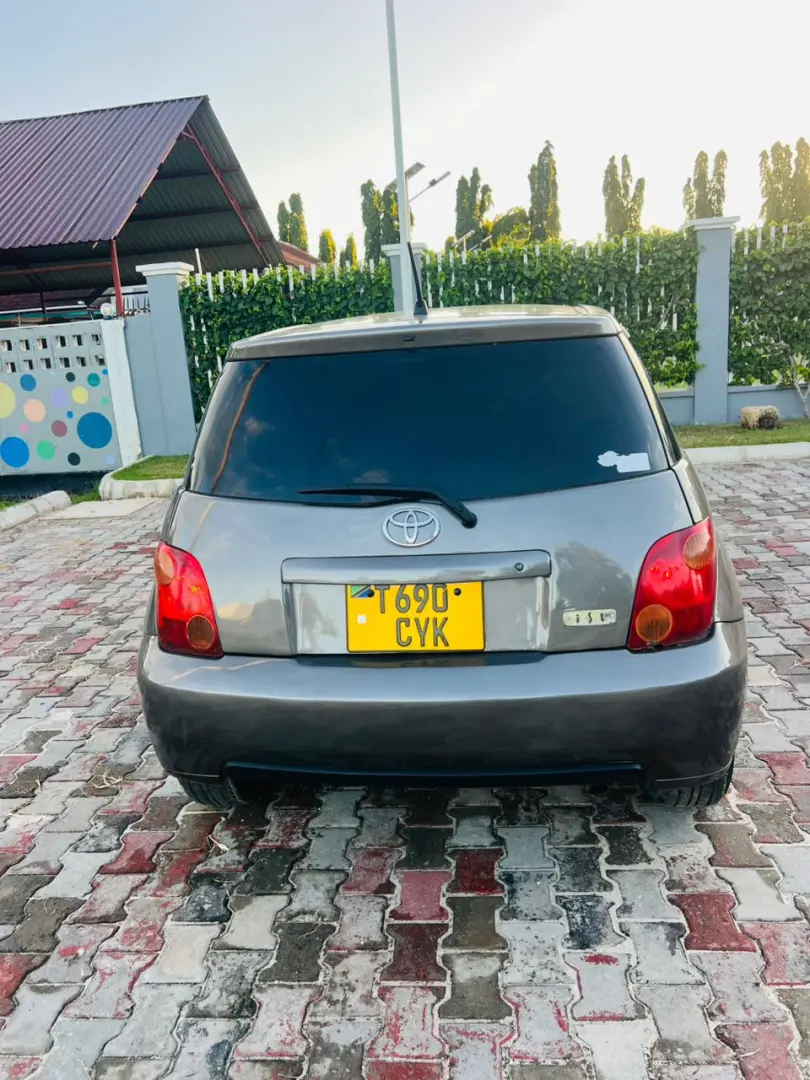 Toyota IST Kali thumbnail 2