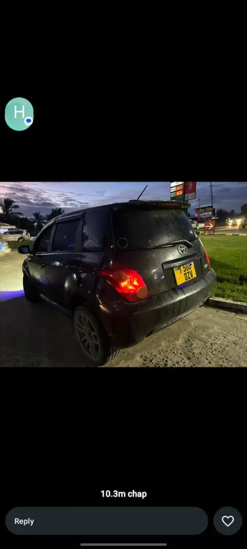 Toyota Ist (Black) thumbnail 2