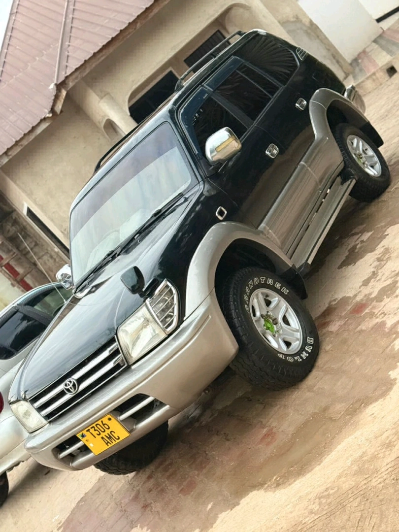 Toyota Prado SUV Diesel Engine thumbnail 4