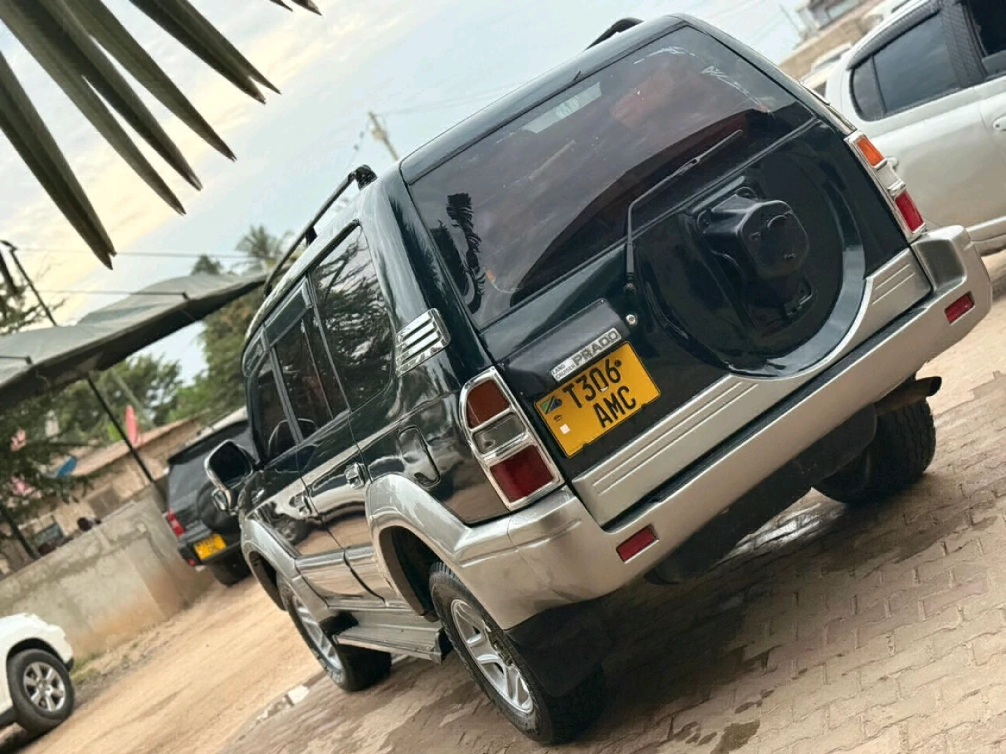Toyota Prado SUV Diesel Engine thumbnail 6