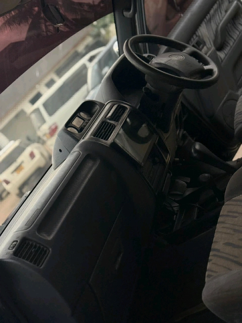Toyota Prado SUV Diesel Engine thumbnail 8