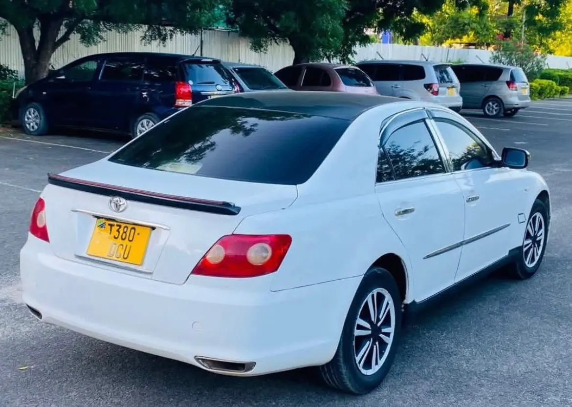 Toyota Mark X thumbnail 3