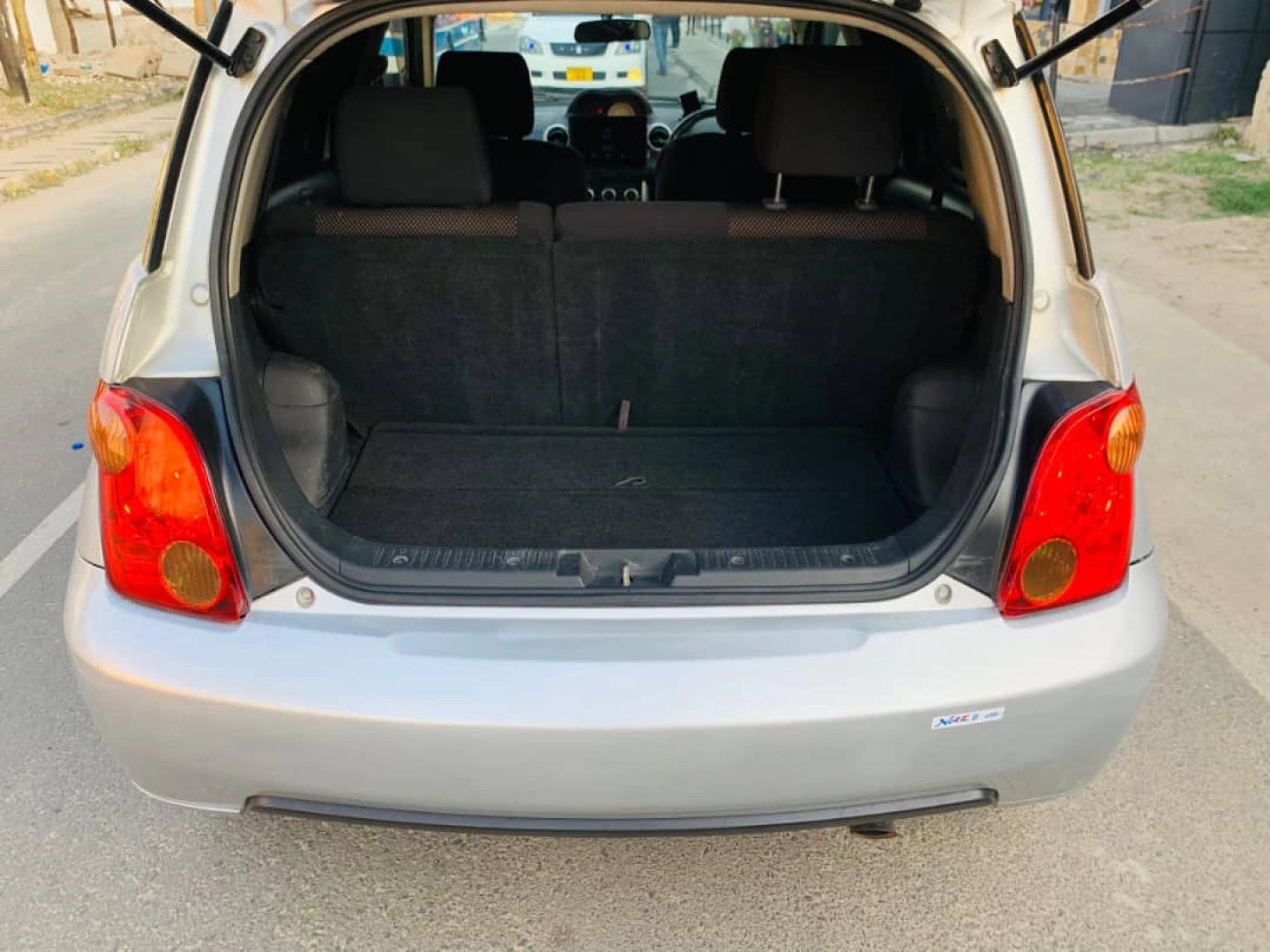 Toyota Ist 2006 Automatic 1490cc thumbnail 7