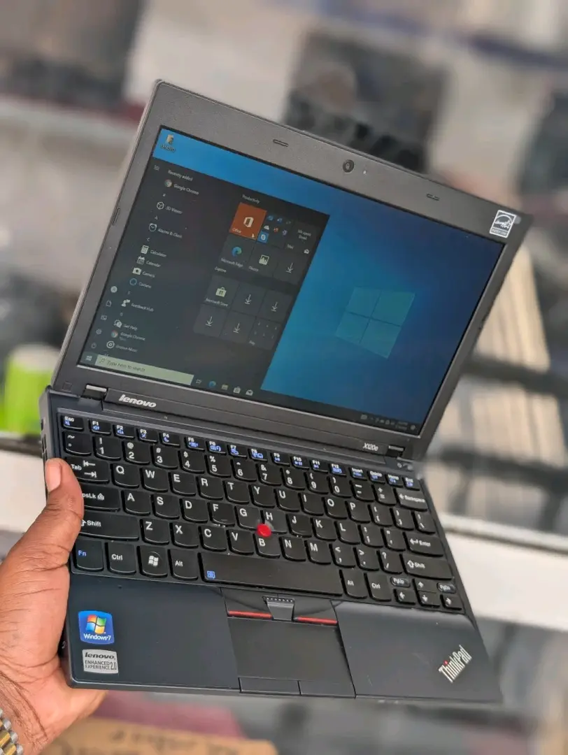 Lenovo ThinkPad X131 - 4GB RAM, 500GB HDD, 13.0" thumbnail 4