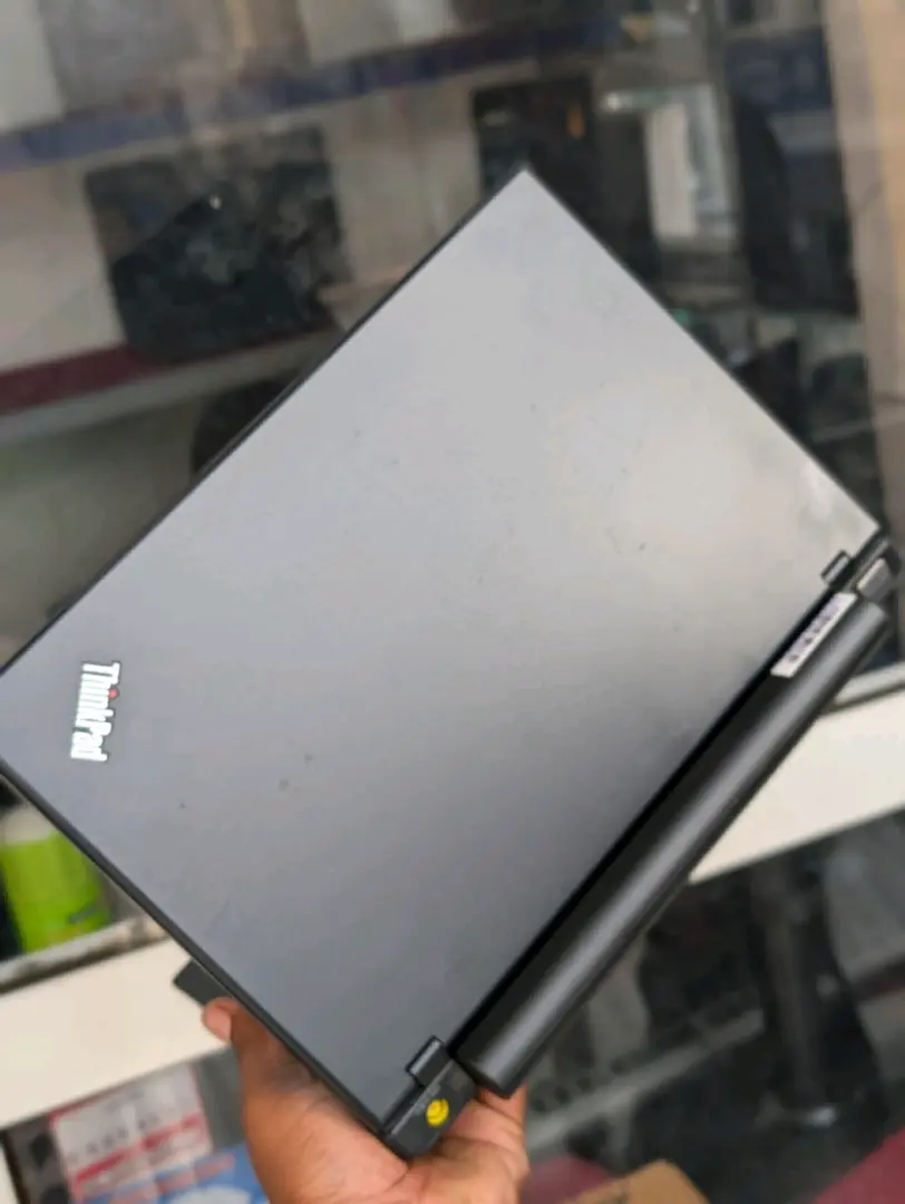 Lenovo ThinkPad X131 - 4GB RAM, 500GB HDD, 13.0" thumbnail 6