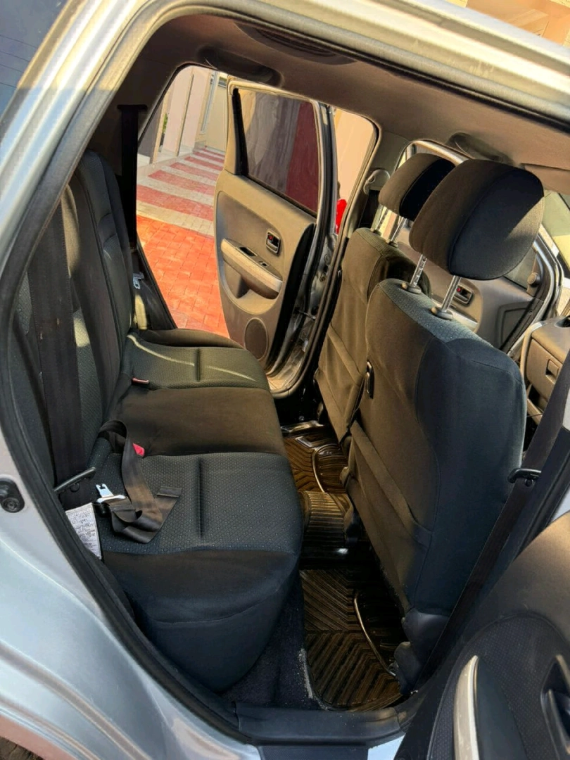 Toyota Ist Car for Sale (Silver) thumbnail 8