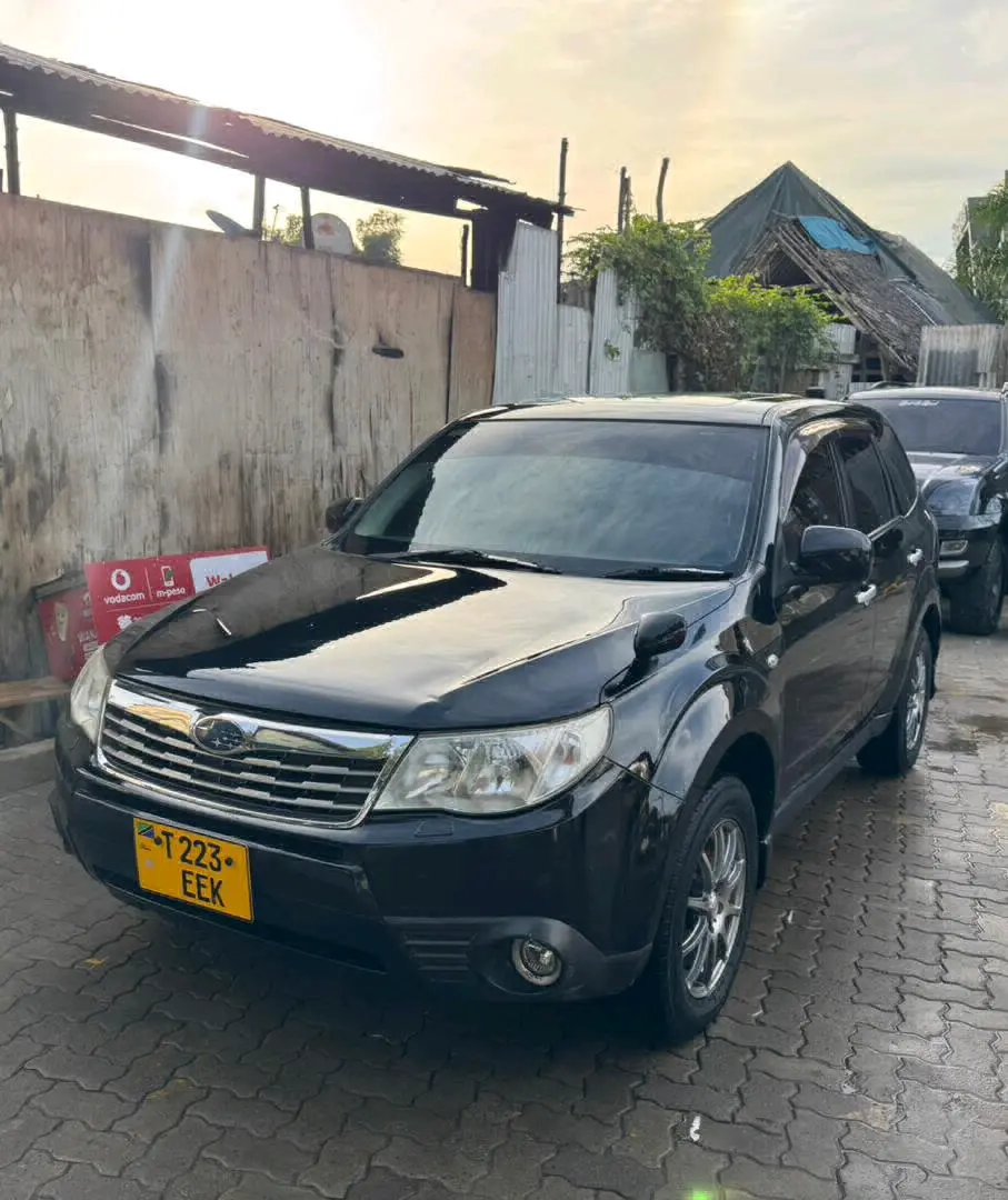 Subaru Forester 2009, Black, Excellent Condition thumbnail 2