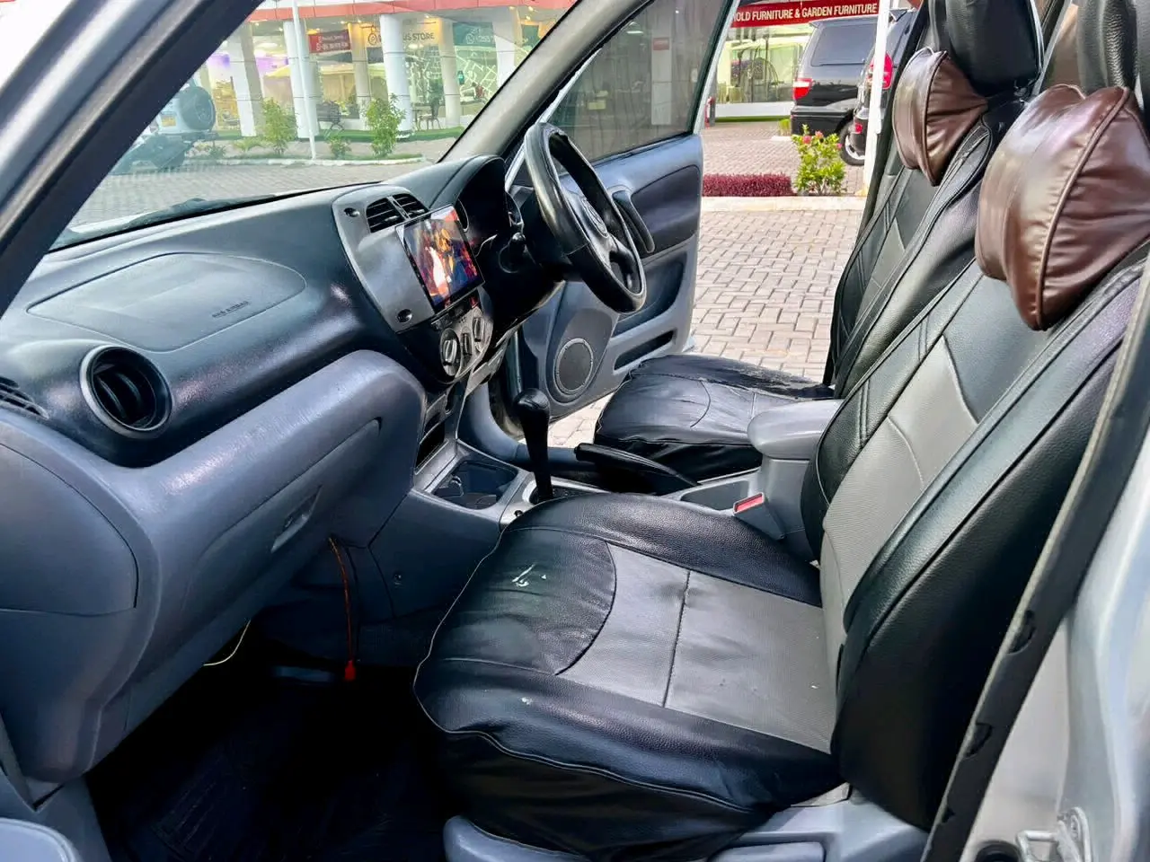 Toyota RAV4 Silver 1.8L VVT-i thumbnail 9
