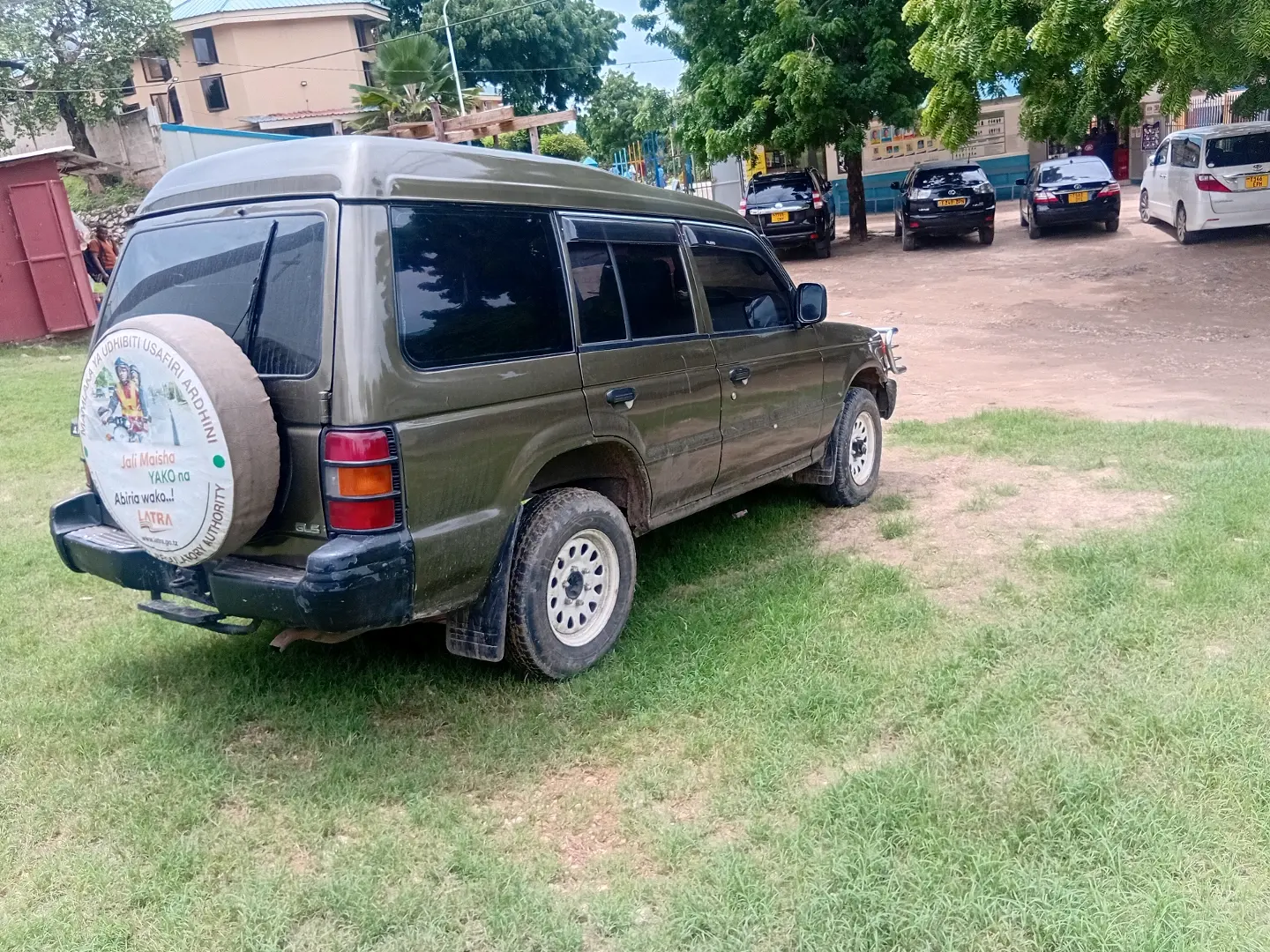 Mitsubishi Pajero SUV (Reg ALH) thumbnail 6