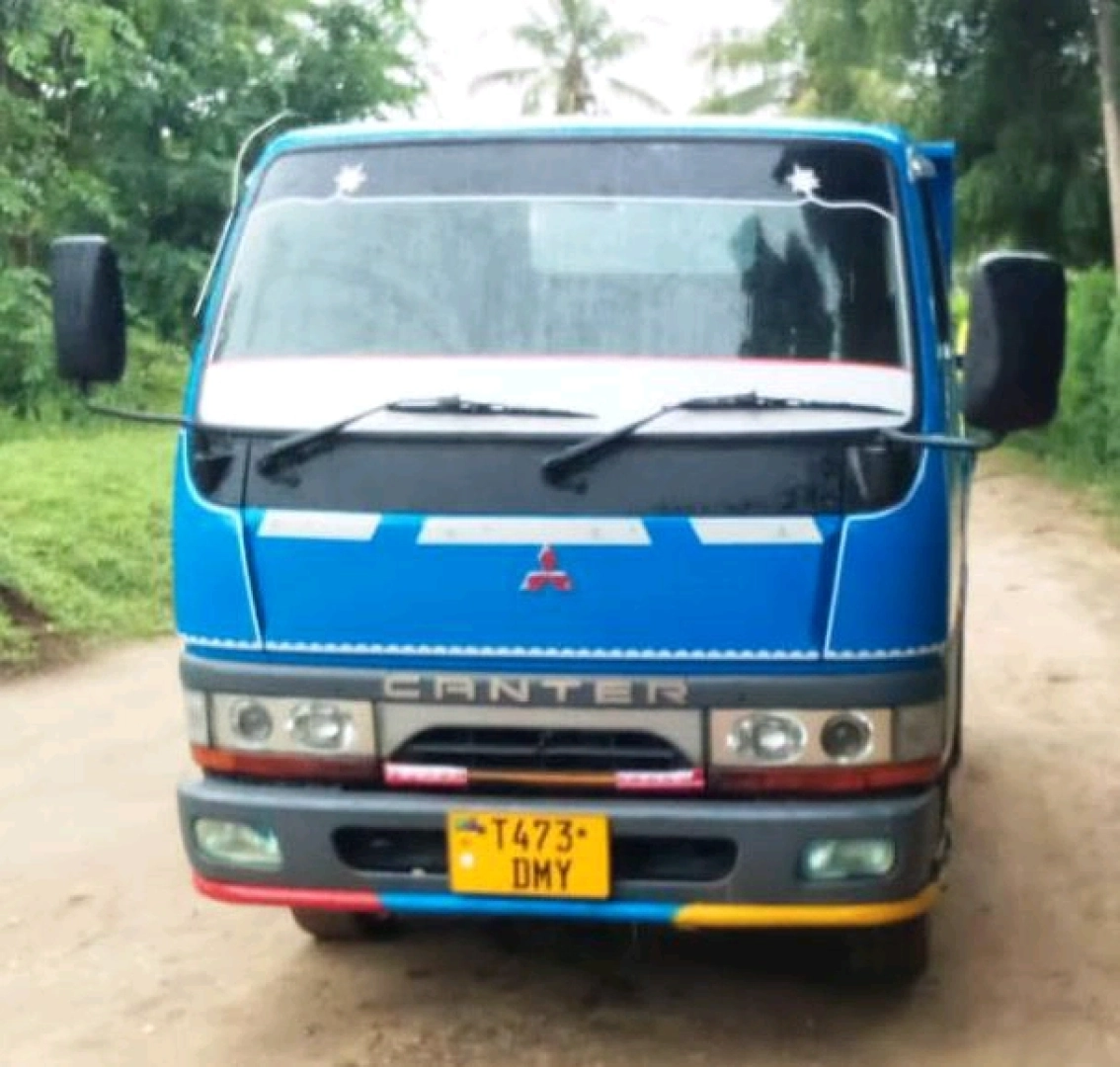 Mitsubishi Canter Tipper Truck T473DMY