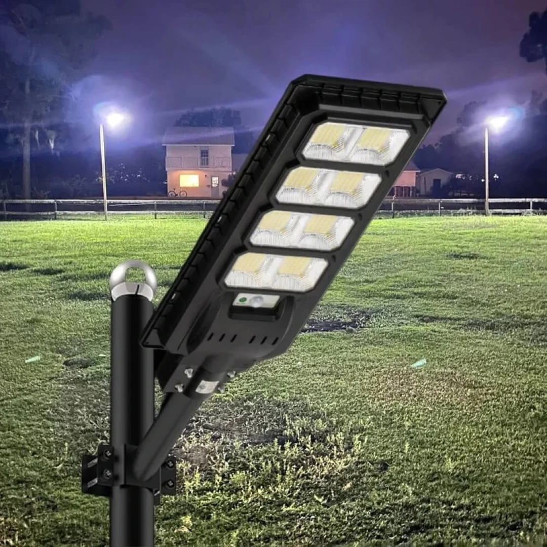 200 Watts Solar Street Light