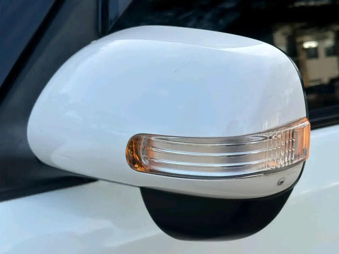 Toyota Rumion 2008 Nyeupe Inauzwa DSM thumbnail 4