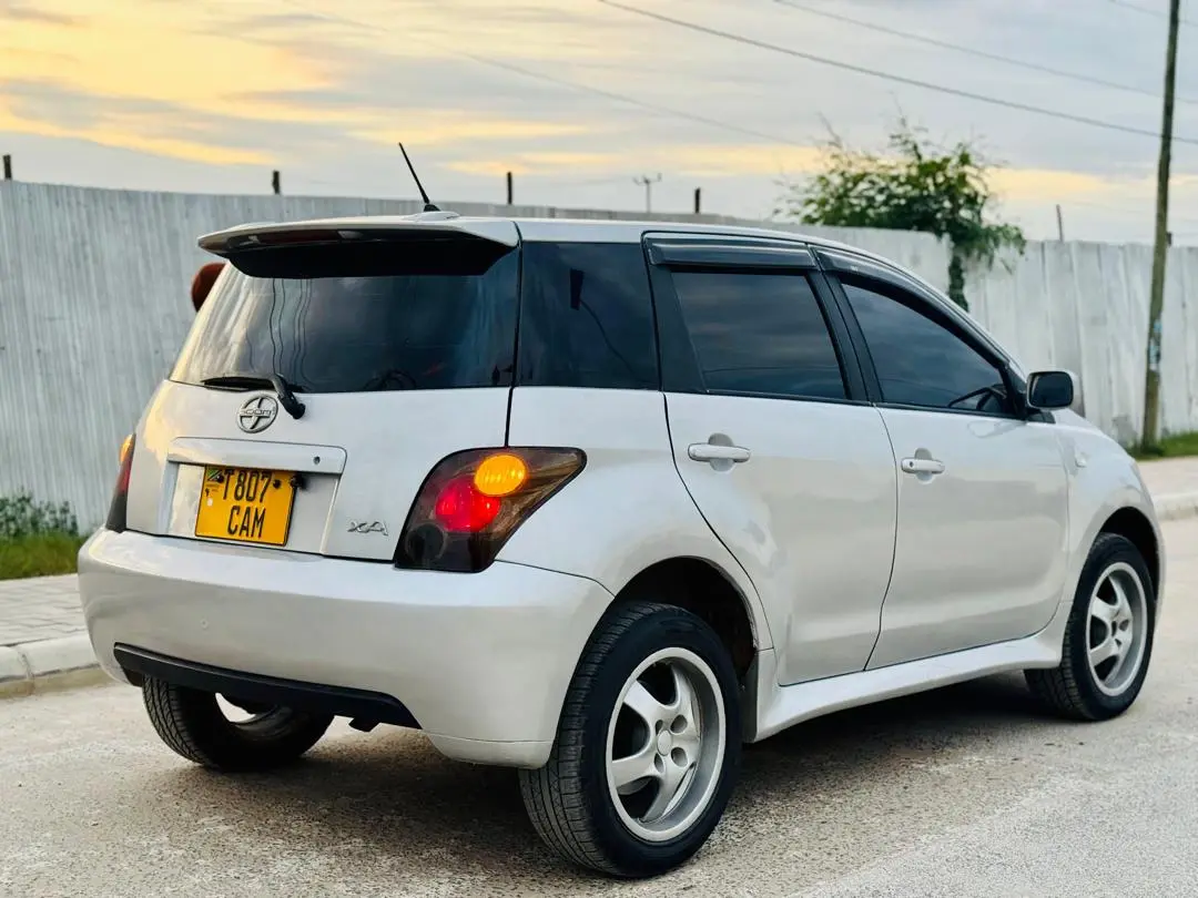 Toyota Ist 2005 (Reg CAM) thumbnail 8