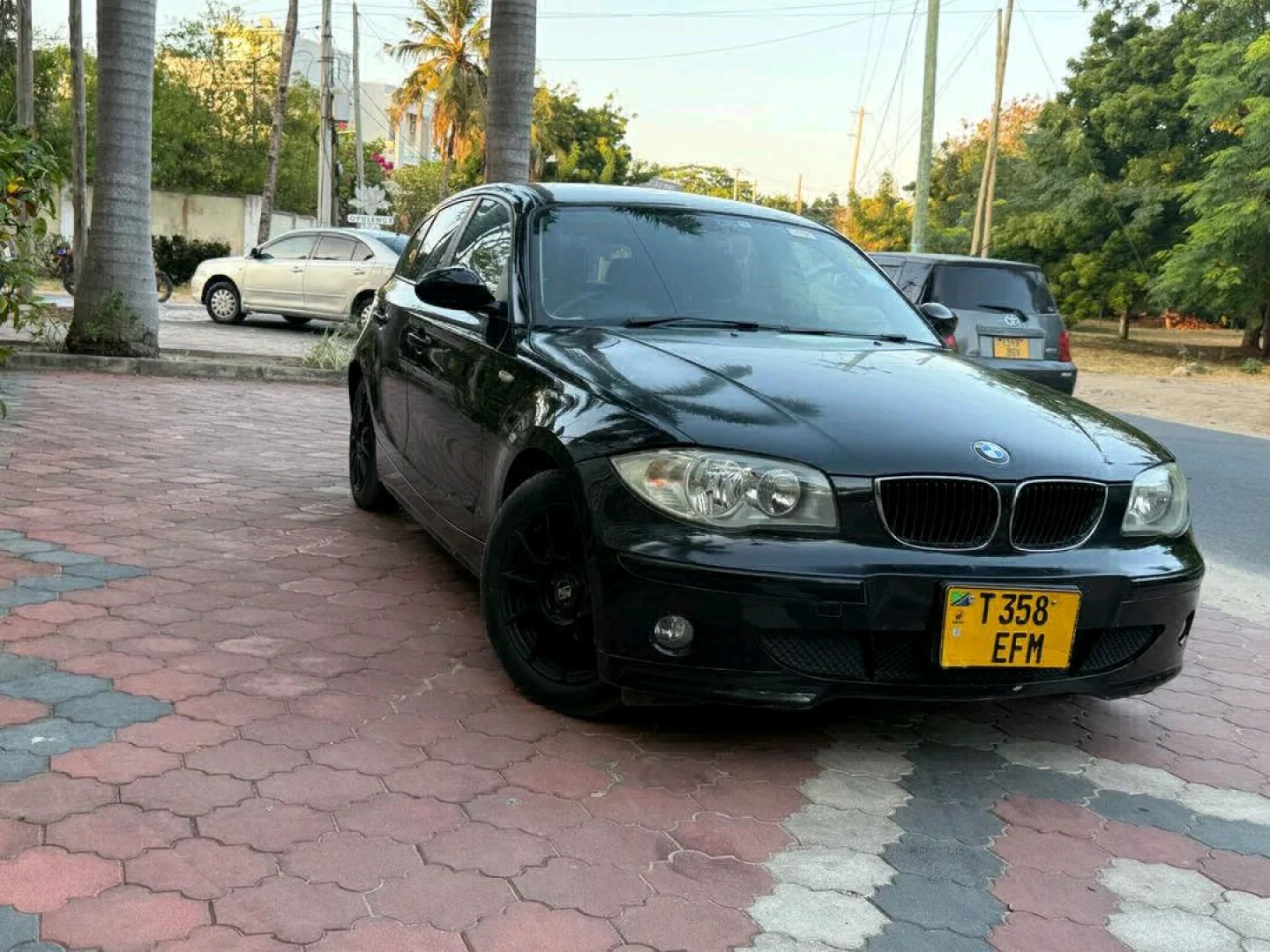 BMW 1 Series 2008 Low Mileage Black thumbnail 4