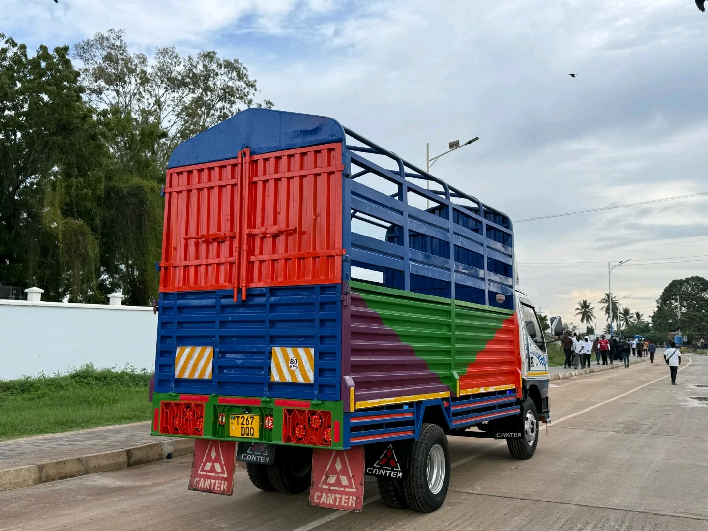 Mitsubishi Canter 1997 Truck thumbnail 6