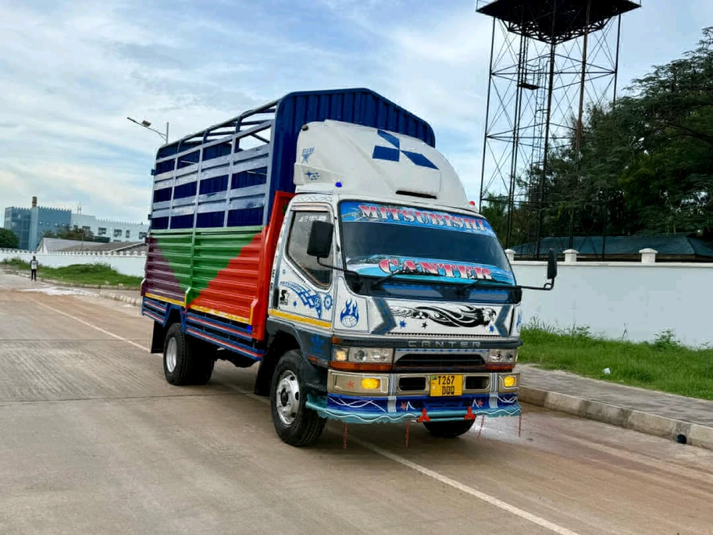 Mitsubishi Canter 1997 Truck thumbnail 7