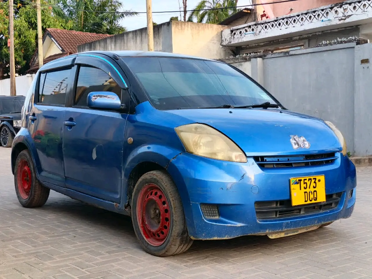 Toyota Passo Blue - DCQ thumbnail 2