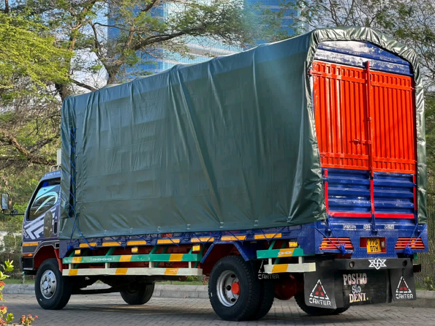 Mitsubishi Canter Truck 1996 Model thumbnail 2