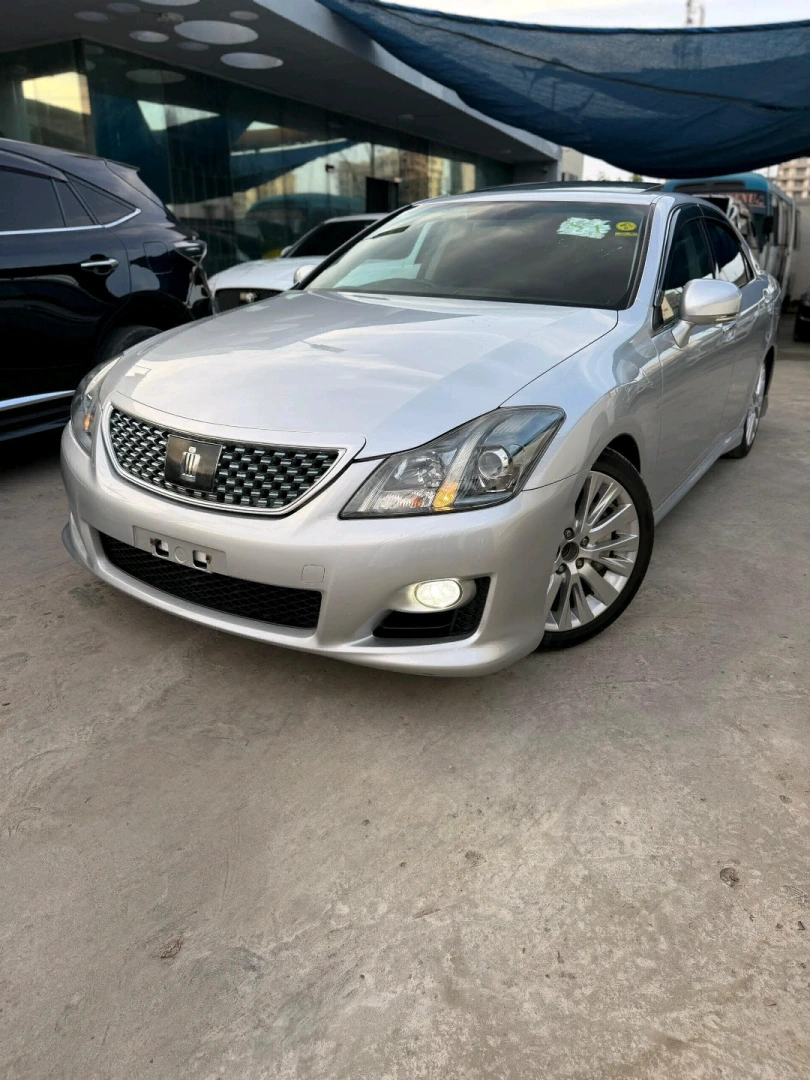 Toyota Crown Athlete 2009 Silver thumbnail 2