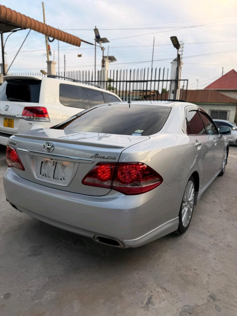 Toyota Crown Athlete 2009 Silver thumbnail 4