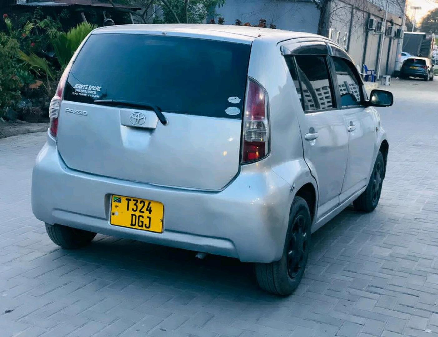 Toyota Passo DGJ 990cc Bei Nafuu thumbnail 5