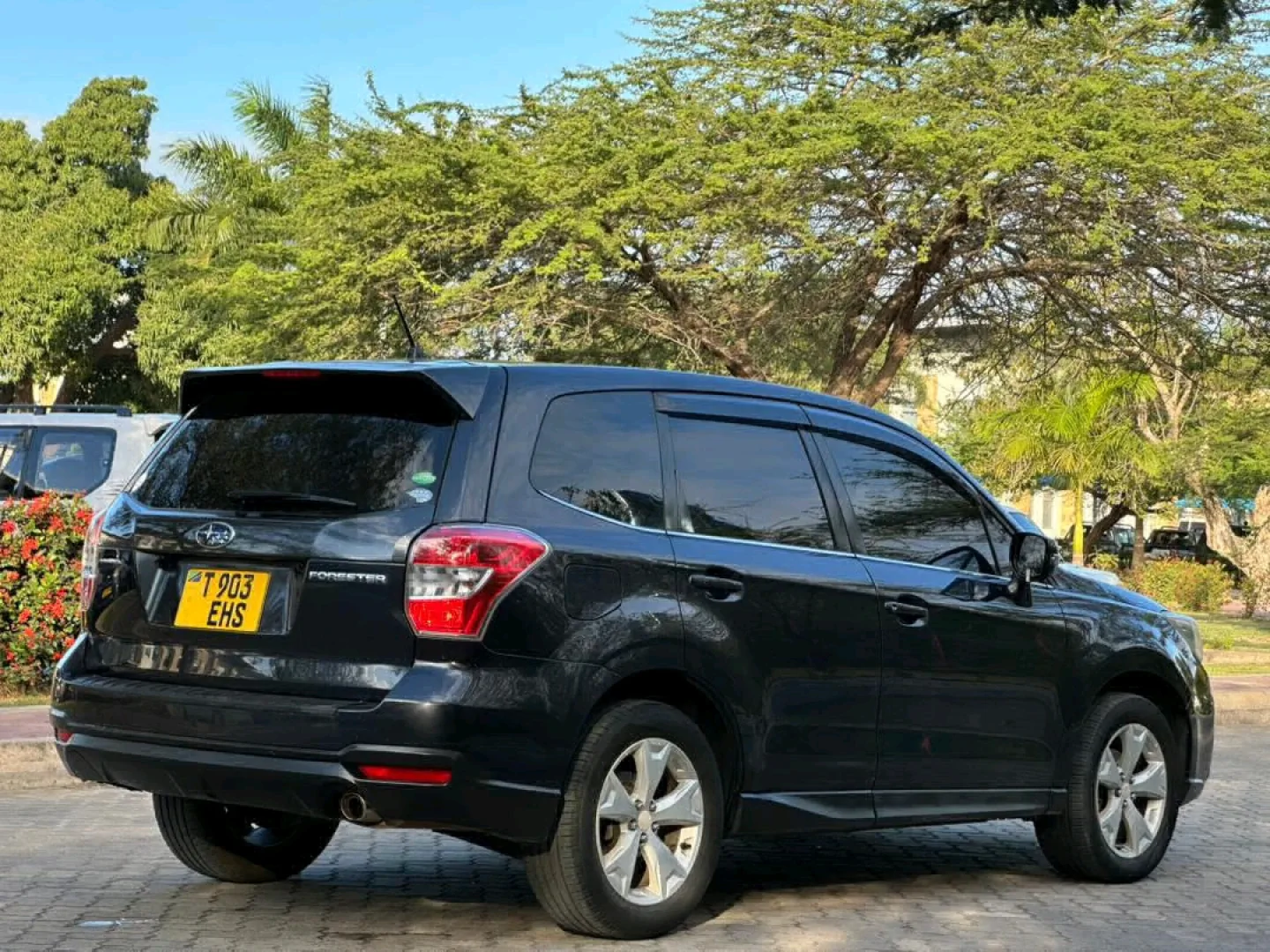 Subaru Forester New Model EHS 2014 thumbnail 5