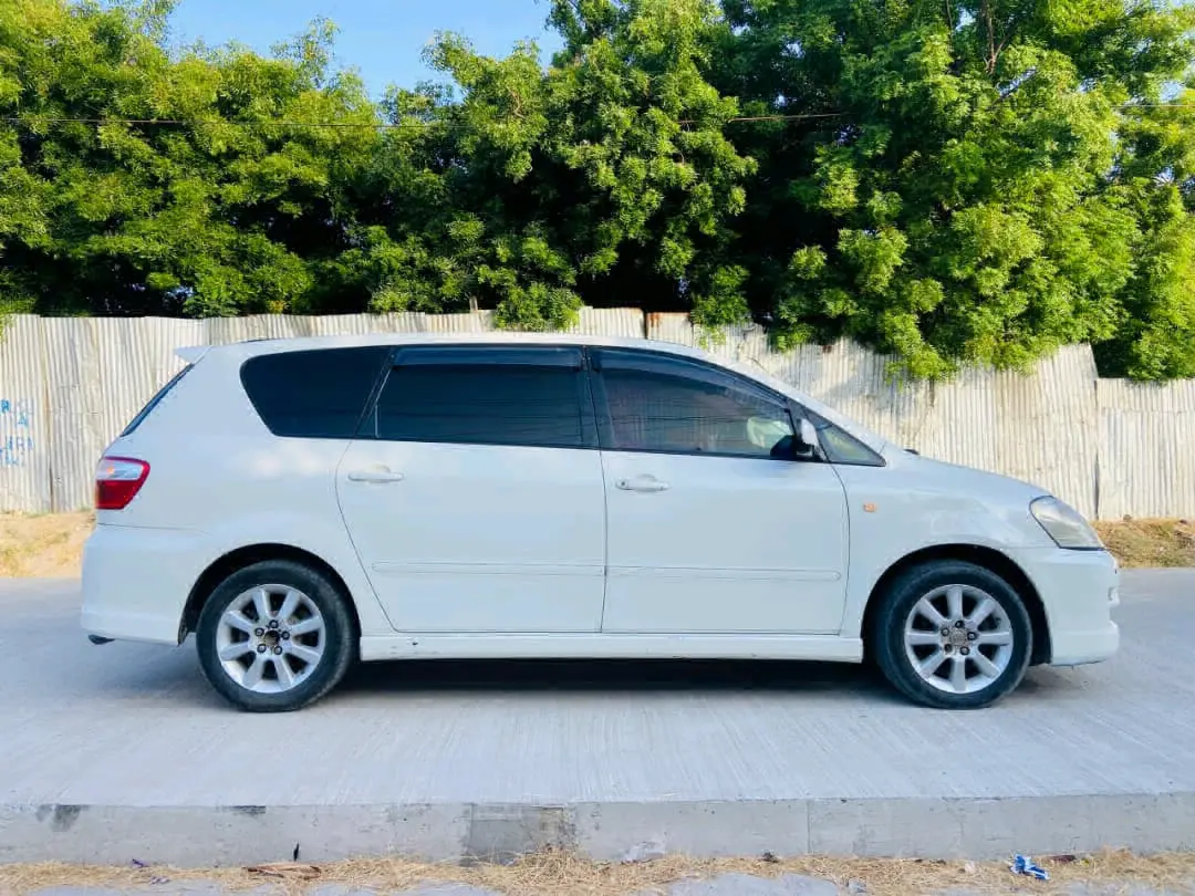 Toyota Ipsum New Model For Sale thumbnail 7