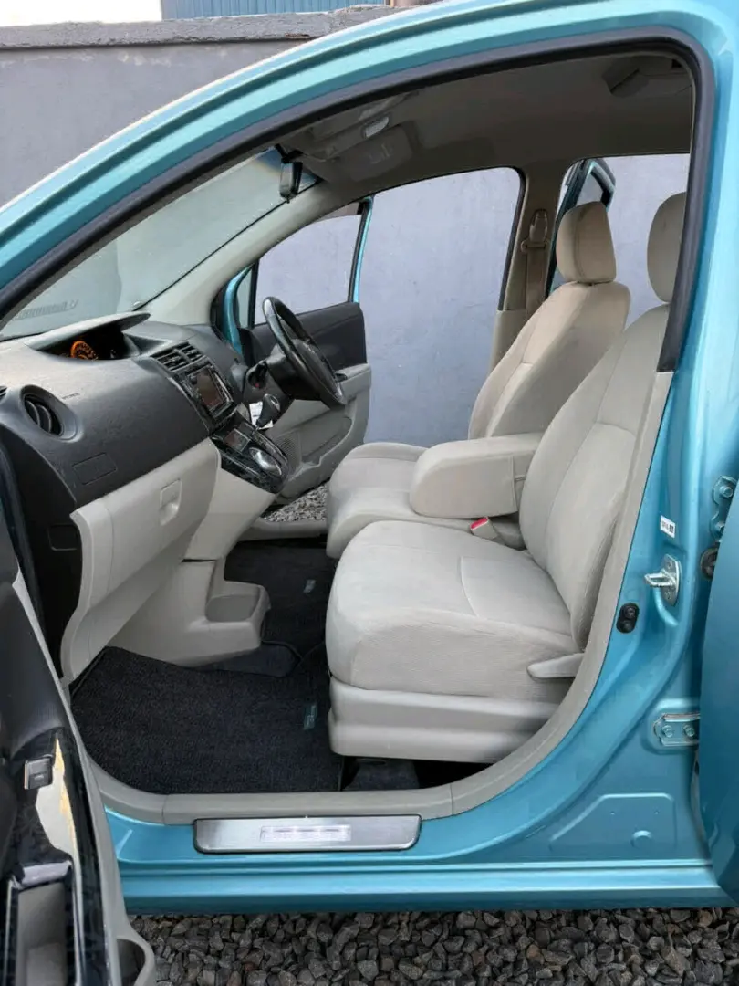 Toyota Passo Sette 2008 thumbnail 7