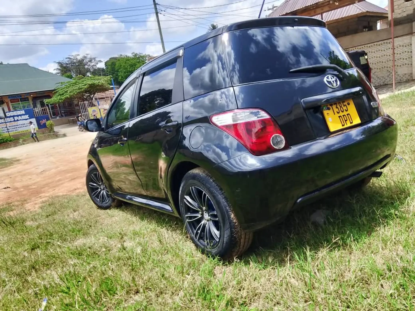 Toyota Ist 2006 Model 1290cc thumbnail 5