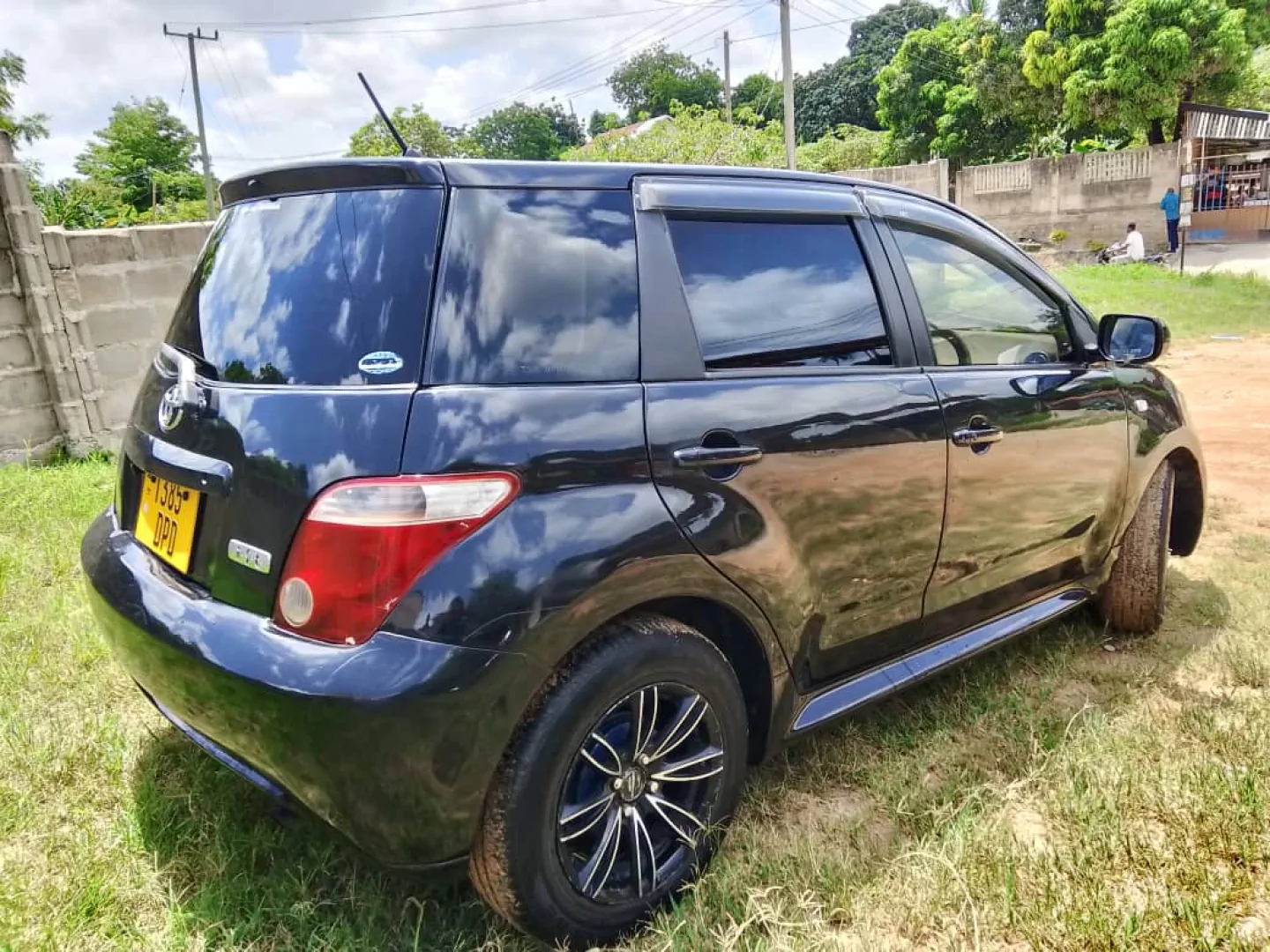 Toyota Ist 2006 Model 1290cc thumbnail 6