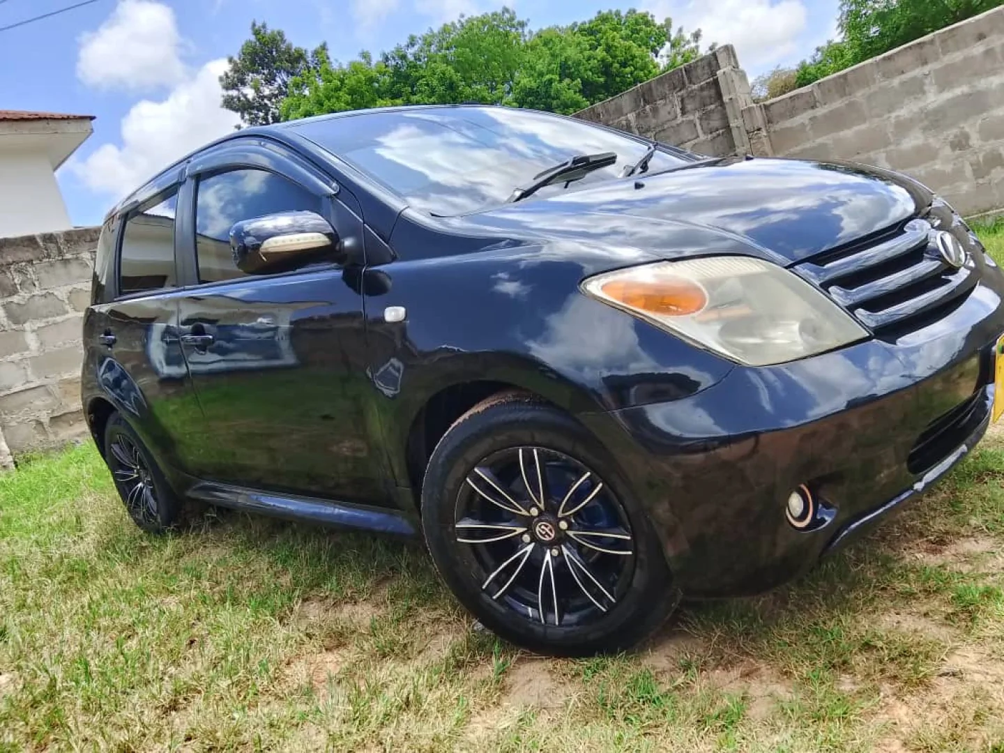 Toyota Ist 2006 Model 1290cc thumbnail 8