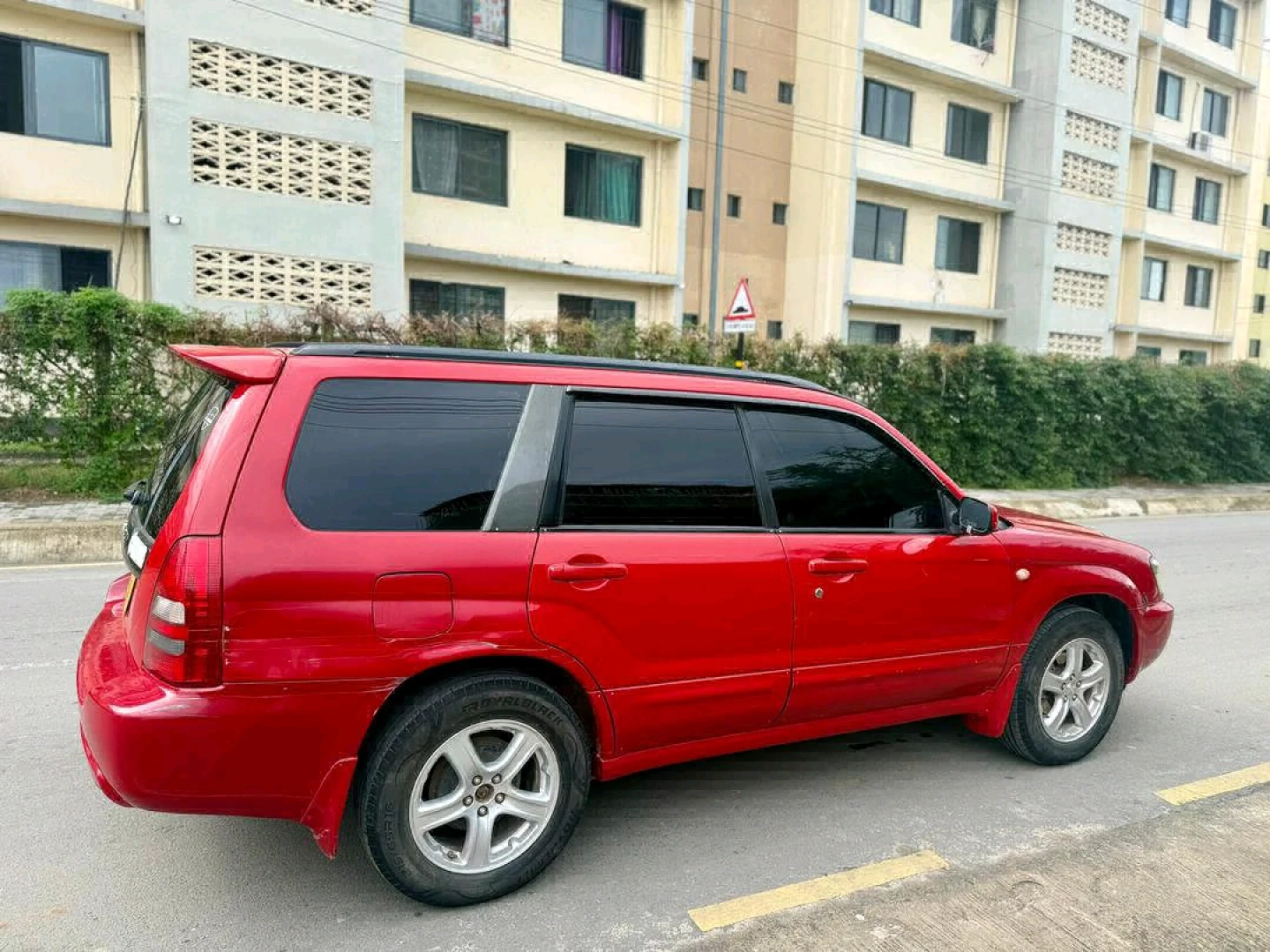 Subaru Forester Cross Sport Red Wine thumbnail 2
