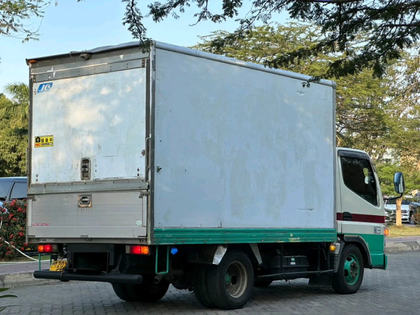 Mitsubishi Canter Box Truck 2006 Reg ECX thumbnail 3