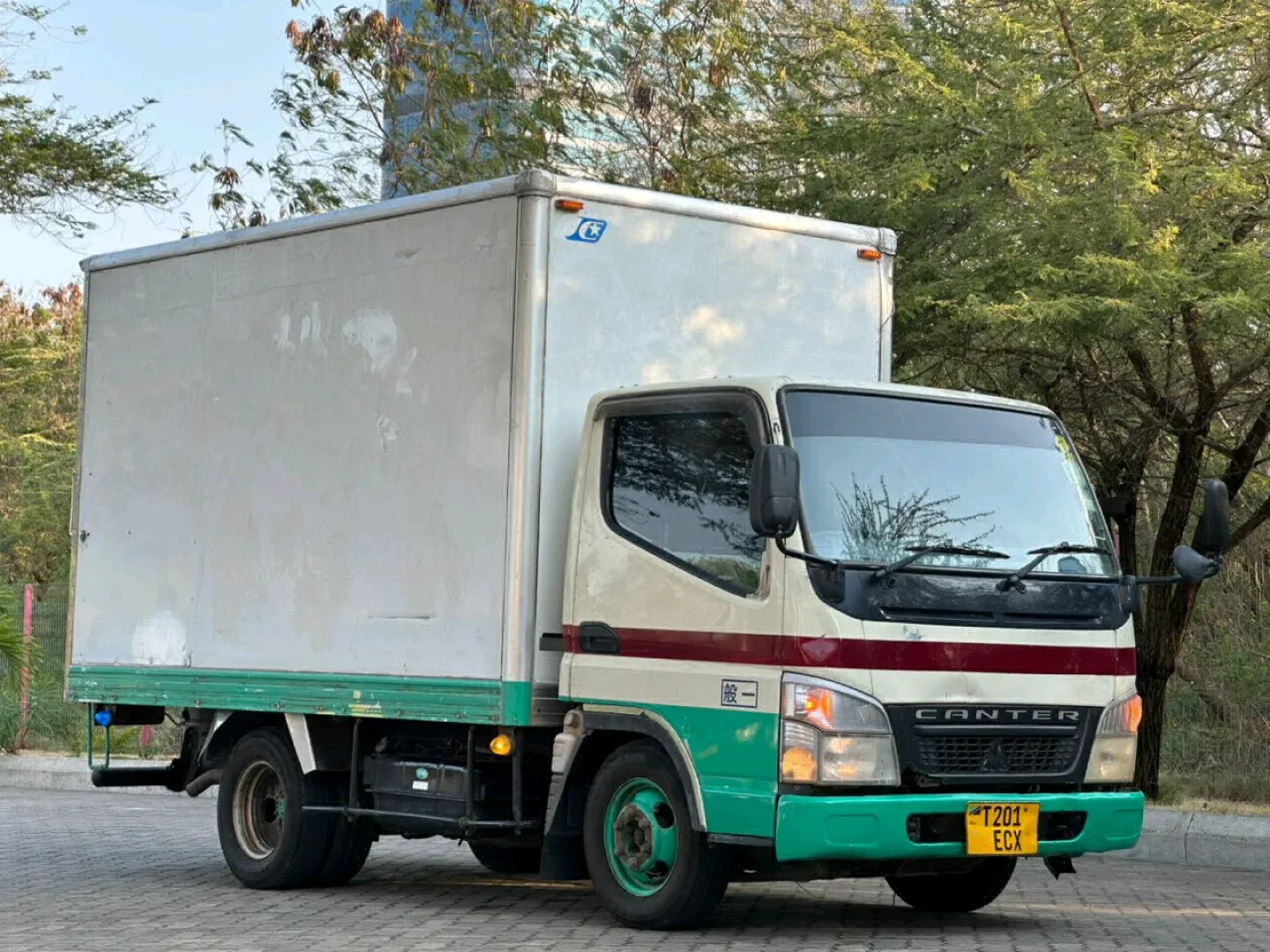 Mitsubishi Canter Box Truck 2006 Reg ECX thumbnail 4