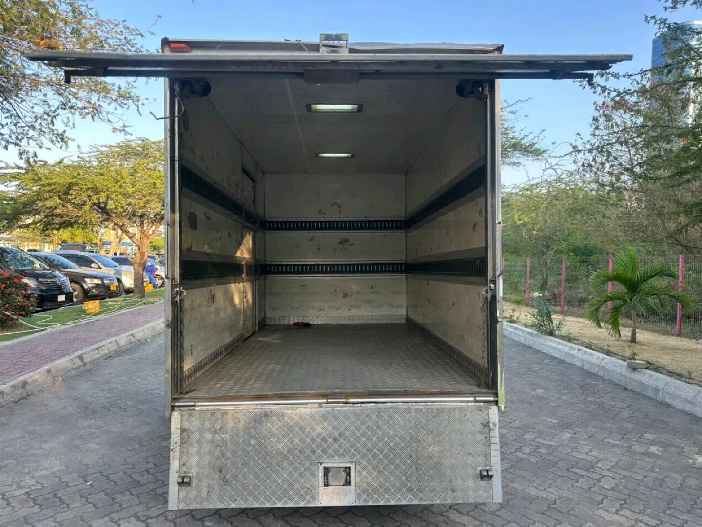 Mitsubishi Canter Box Truck 2006 Reg ECX thumbnail 6